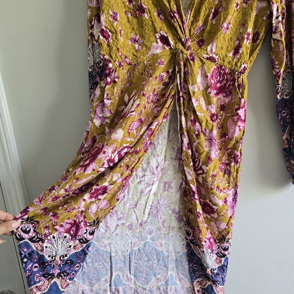 Anthroplogie Floral Long Sleeve Blouse with Knot Detail L - Picture 4 of 7